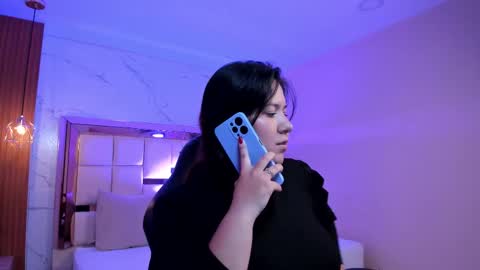 Snapshot of zoes_mile chatting on 16, 3, 2026 Zoes online show from 16, 3, 2026