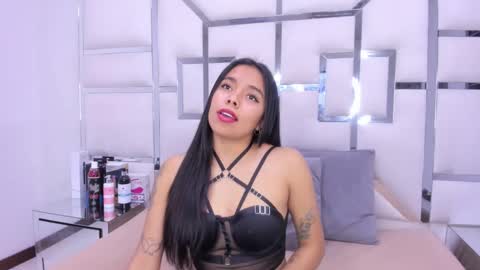 ZoeSwam online show from 11, 2, 2025