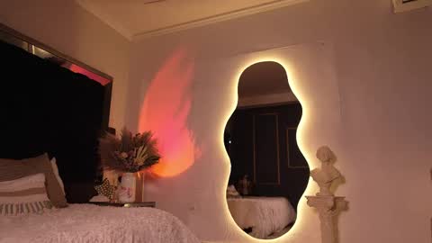 zoevidal_ online show from 17, 10, 2025