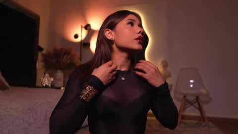 zoevidal_ online show from 17, 4, 2026