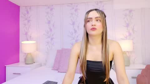Snapshot of zoewilliis chatting on 30, 9, 2025 ZoeWilliis online show from 30, 9, 2025