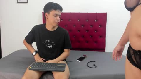 Snapshot of zoey_jayden chatting on 20, 3, 2026 Zoey Jayden online show from 20, 3, 2026