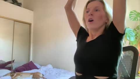 Snapshot of zoeydanner chatting on 20, 12, 2024 Zoeydanner online show from 20, 12, 2024