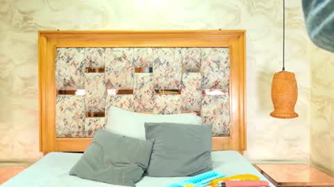 zoley  online show from 20, 10, 2025