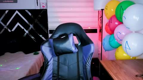 Zoee  online show from 29, 7, 2026