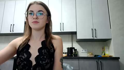 Snapshot of zoriana20 chatting on 7, 10, 2025 zoriana20 online show from 7, 10, 2025