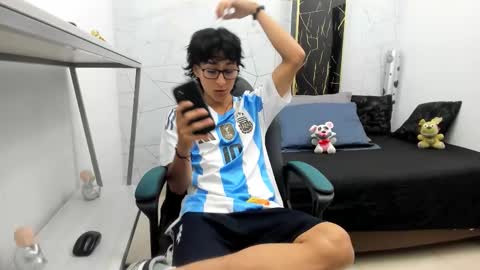     online show from 2, 11, 2025