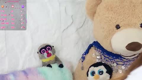 Snapshot of zorravioleta chatting on 2, 10, 2025 Violeta online show from 2, 10, 2025