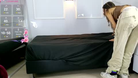 Snapshot of zorravioleta chatting on 28, 4, 2026 Violeta online show from 28, 4, 2026