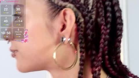 Snapshot of zorravioleta chatting on 12, 5, 2026 Violeta online show from 12, 5, 2026