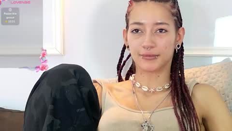 Snapshot of zorravioleta chatting on 13, 5, 2026 Violeta online show from 13, 5, 2026