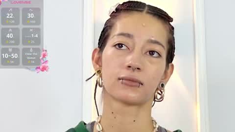 Snapshot of zorravioleta chatting on 25, 5, 2026 Violeta online show from 25, 5, 2026