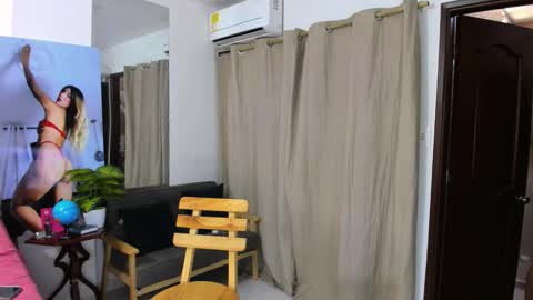 zou_quira online show from 3, 2, 2026