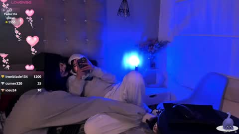 cintya kors online show from 10, 12, 2024