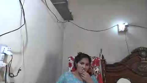 zoyakhan803 online show from 9, 5, 2026