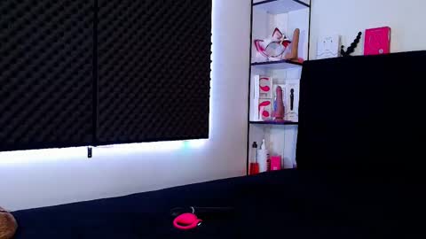 zpzphot online show from 15, 2, 2026