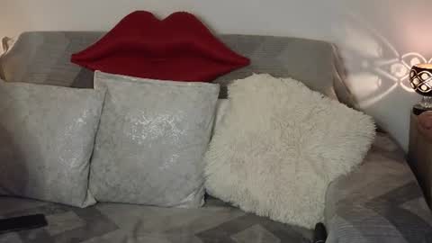 Snapshot of zuly_zahir_01 chatting on 17, 6, 2026 zuly goode online show from 17, 6, 2026