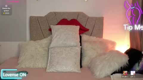 Snapshot of zuly_zahir_01 chatting on 19, 6, 2026 zuly goode online show from 19, 6, 2026