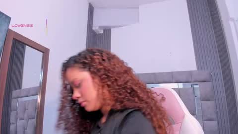 Zuly  online show from 24, 10, 2025