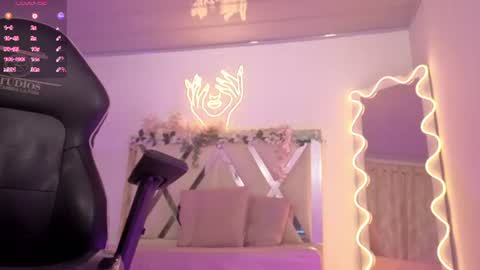 Snapshot of zury_tay chatting on 18, 7, 2026 ZURY online show from 18, 7, 2026