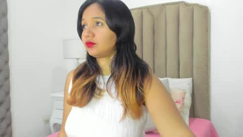 Im Zusan My schedule is from 1030pm to 430 am colombian time online show from 31, 3, 2026