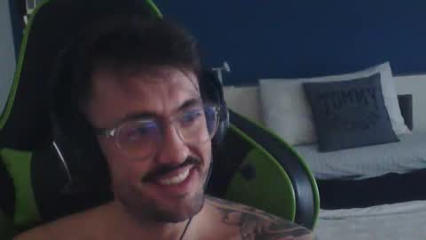 Snapshot of zusta10 chatting on 18, 11, 2025 zusta10 online show from 18, 11, 2025