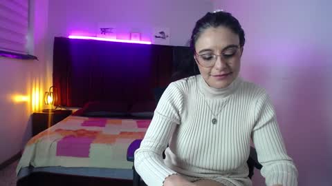 Snapshot of zuzana21 chatting on 17, 12, 2024 Zuzana21 online show from 17, 12, 2024