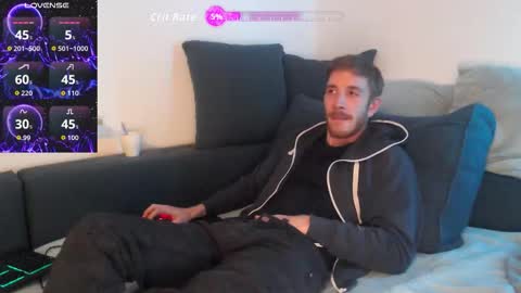 Zuzmoe online show from 15, 12, 2025