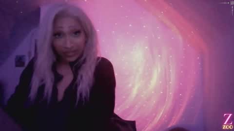 Snapshot of zya_zoo chatting on 4, 1, 2025 ZYA online show from 4, 1, 2025