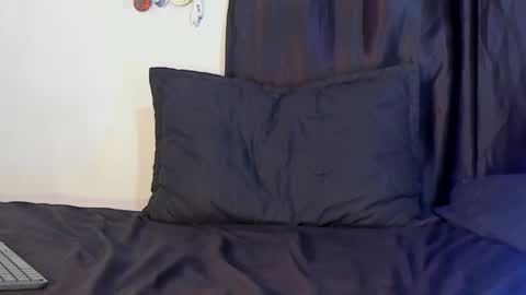 zyon garcia online show from 23, 2, 2025