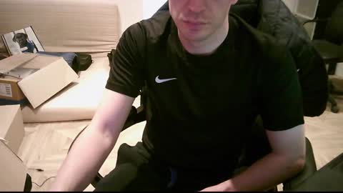 Snapshot of zyriosben chatting on 10, 3, 2025 zyriosben online show from 10, 3, 2025