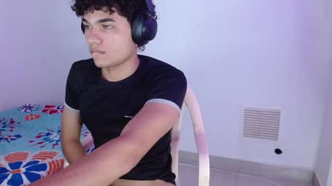 Snapshot of zyrosxk chatting on 15, 1, 2025 antonio felipe online show from 15, 1, 2025