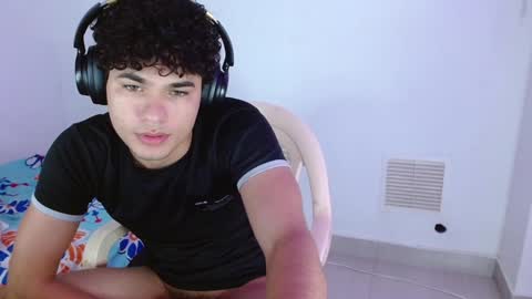 Snapshot of zyrosxk chatting on 16, 1, 2025 antonio felipe online show from 16, 1, 2025