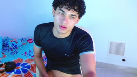 Snapshot of zyrosxk chatting on 27, 1, 2025 antonio felipe online show from 27, 1, 2025