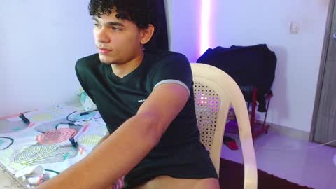 Snapshot of zyrosxk chatting on 1, 2, 2025 antonio felipe online show from 1, 2, 2025