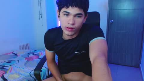 Snapshot of zyrosxk chatting on 15, 2, 2025 antonio felipe online show from 15, 2, 2025