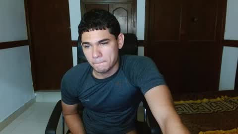 Snapshot of zyrosxk chatting on 24, 9, 2025 antonio felipe online show from 24, 9, 2025