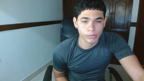 Snapshot of zyrosxk chatting on 26, 9, 2025 antonio felipe online show from 26, 9, 2025
