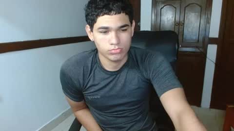 Snapshot of zyrosxk chatting on 5, 10, 2025 antonio felipe online show from 5, 10, 2025