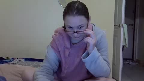 Zyuhre online show from 19, 11, 2025