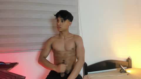 zyzz_1812 online show from 26, 3, 2026