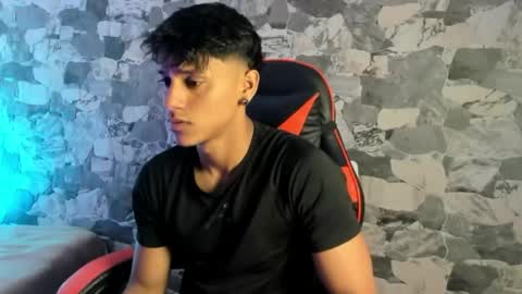 zyzz_1812 online show from 19, 5, 2026
