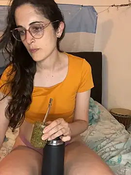 Snapshot of Lunaabbey chatting on 5, 7, 2026 Lunaabbey online show from 5, 7, 2026
