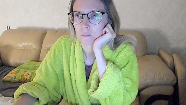 angelmommu online show from 19, 3, 2025