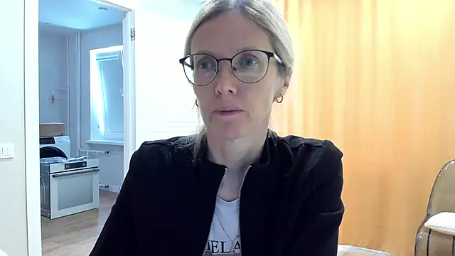 angelmommu online show from 12, 10, 2025