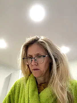 angelmommu online show from 24, 10, 2025