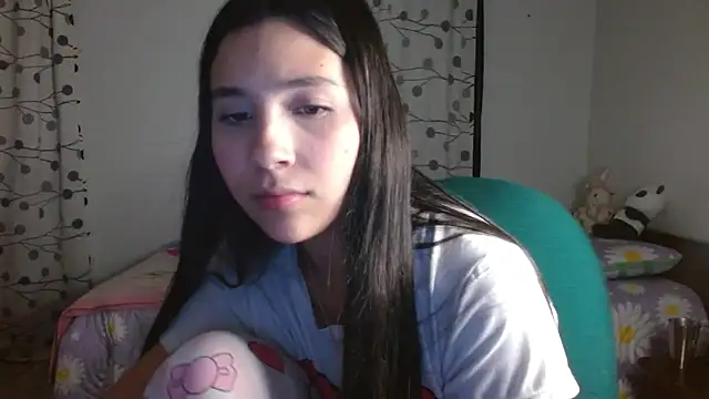 mia  lopez  online show from 6, 3, 2025