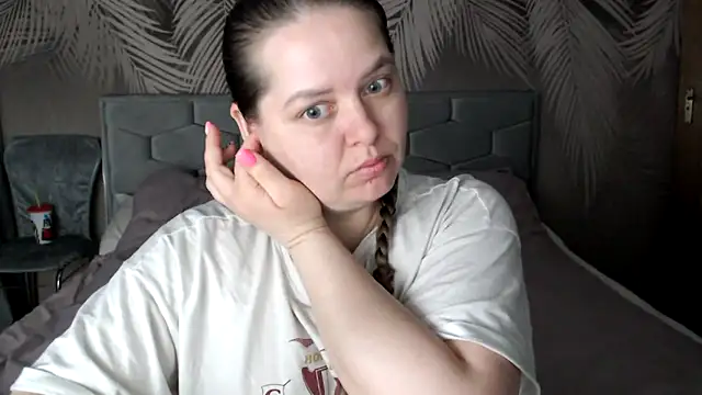 uliastar online show from 21, 3, 2025