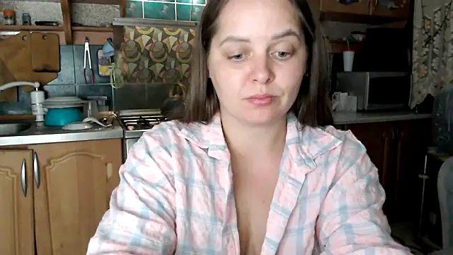 uliastar online show from 14, 10, 2025