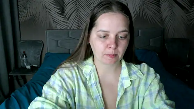 uliastar online show from 21, 11, 2025